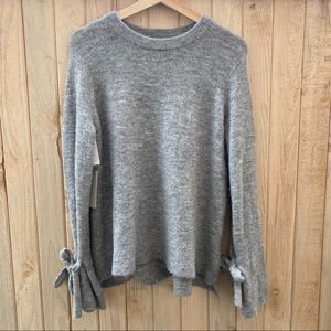 Aritzia The group Babaton Sweater